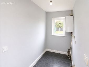 23 Ravenswood, Cregg Road, Carrick-on-Suir, Co. Tipperary - Image 4