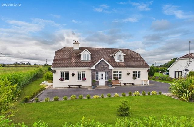 Shantallow, Ballyglunin, Co. Galway, Ballyglunin, Co. Galway - Click to view photos