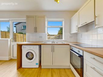 27a Westbourne Grove, Dublin 22, Clondalkin, Dublin 22 - Image 4