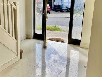 28 Aylesbury Avenue, Ferrybank, Waterford, Co. Waterford, Slieverue, Co. Kilkenny - Image 3