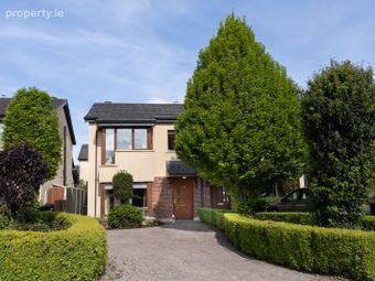 8 Blackthorn Hill Crescent, Rathcoole, Co. Dublin