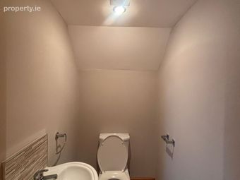 101 Clarkes Wood, Mount Oval Village, Rochestown, Co. Cork - Image 3