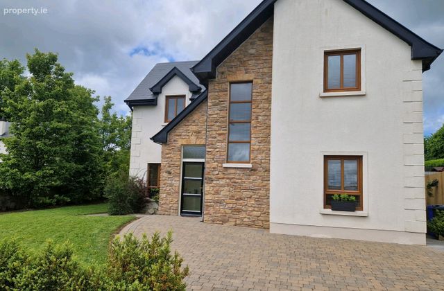10 Oak Meadows, Drumsna, Carrick-on-shannon, Co. Leitrim, Carrick-on-Shannon, Co. Leitrim - Click to view photos