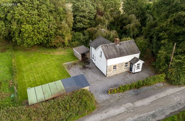 T&iacute; Lynch, Wardstown, Athboy, Co. Meath - Click to view photos