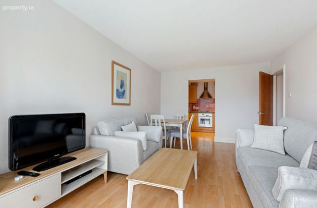 Apartment, Adelaide Square, Dublin 8 - Click to view photos