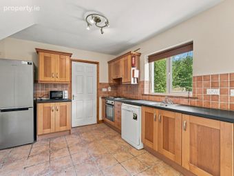 5 Oakwood, Gorey, Gorey, Co. Wexford - Image 4