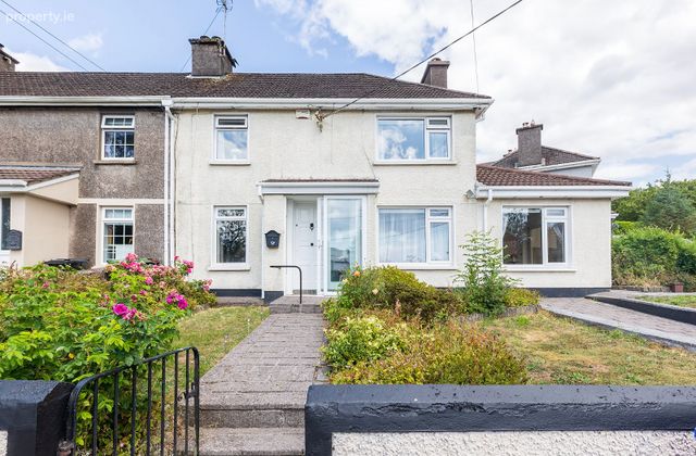 11 Lotabeg Terrace, Mayfield, Silversprings, Co. Cork - Click to view photos