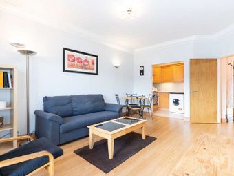 45 Aran House, Custom House Square, Mayor Street Lower, IFSC, Dublin 1 - Image 2