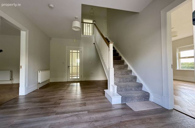 Sarsfield Court, Glanmire, Co. Cork - Click to view photos
