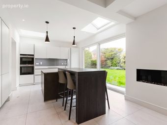 9 Clonfadda Wood, Mount Merrion Avenue, Blackrock, Co. Dublin - Image 3