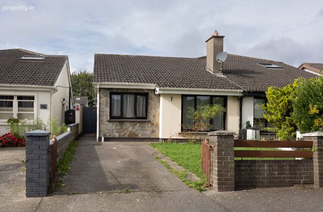 53 Cherrywood Grove, Clondalkin, Dublin 22 - Click to view photos