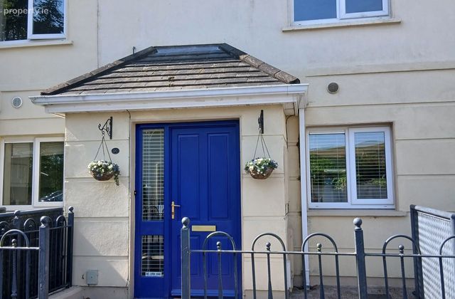 90 Leslies Arch, Old Quarter, Ballincollig, Cork, Inniscarra, Co. Cork - Click to view photos