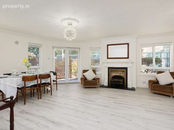 Apartment 95, The Berkeley Block, Pembroke Square, Grand Canal Dock, Dublin 4 - Image 4