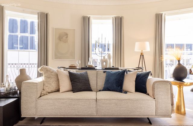 2 Bed, Vernon Avenue, Clontarf, Dublin 3 - Click to view photos