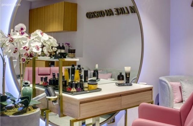 Tone Street..beauty Unit, Ballina, Co. Mayo - Click to view photos