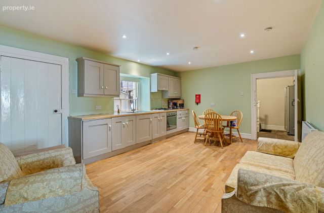 3 Bellvue Villas, Lower Glanmire Road, Montenotte, Co. Cork - Click to view photos