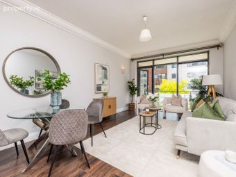 35 Aran House, Custom House Square, IFSC, Dublin 1 - Image 2