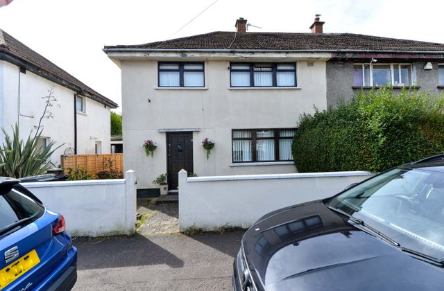 28 Connsbrook Park, Belfast City Centre, Belfast, Co. Antrim, BT4 1NF - Click to view photos