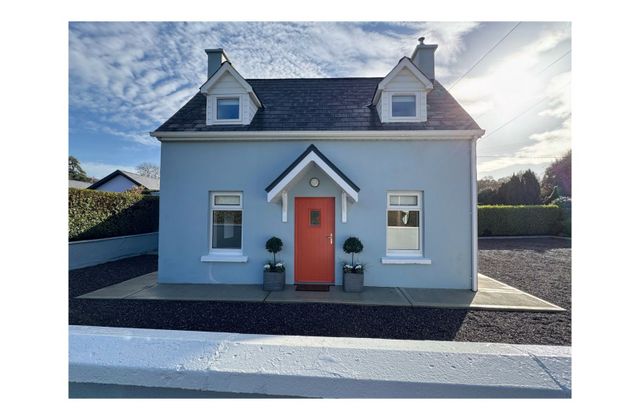Ishtar,carrignaveen, Inniscarra, Inniscarra, Co. Cork - Click to view photos