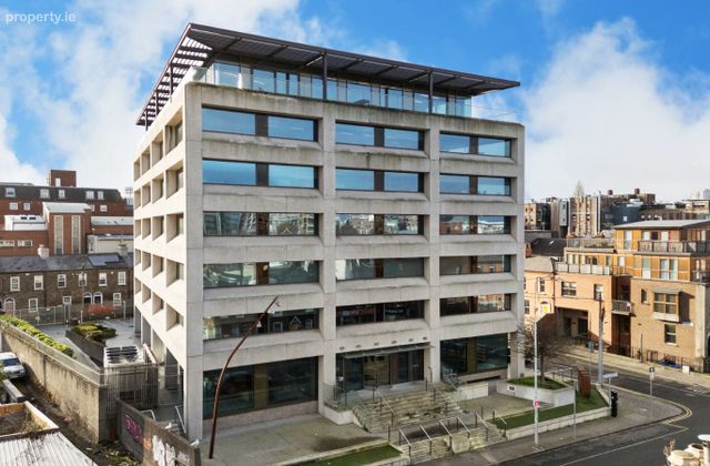 The One Building, Grand Canal Street Lower, Grand Canal Dock, Dublin 2 - Click to view photos