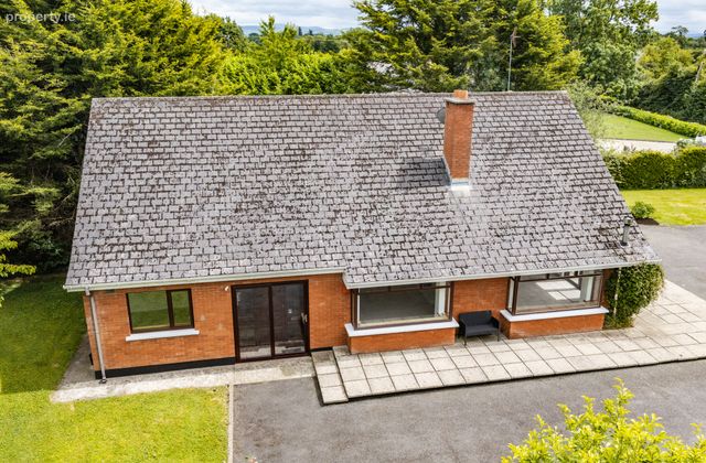 Clardona, Baybush, Straffan, Co. Kildare., Straffan, Co. Kildare - Click to view photos