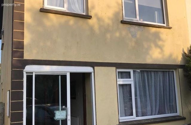 College Green, Maynooth, Naas, Co. Kildare, Maynooth, Co. Kildare - Click to view photos
