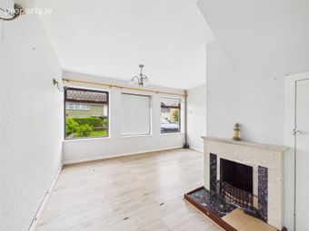 22 Pearse Park, Dundalk, Co. Louth - Image 2