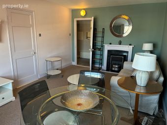 Top Floor Apartment 27 Baggot Street Lower, Dublin 2 - Image 4
