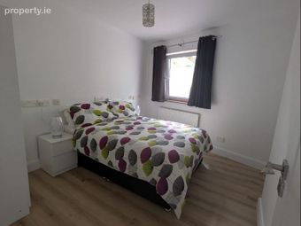 Castleknock Square, Castleknock, Dublin 15 - Image 3