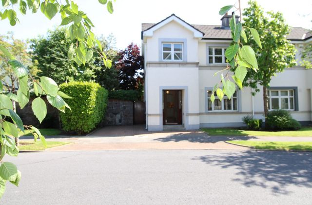 4 Churchfields, Salthill, Salthill, Co. Galway - Click to view photos