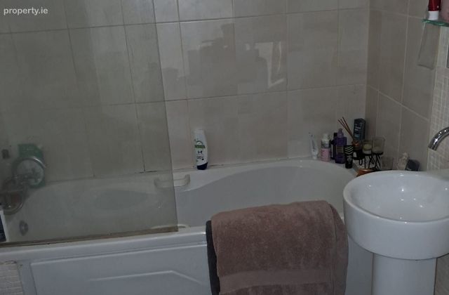Apartment 27, Beech House, Carrickmines Green, Dub, Carrickmines, Dublin 18 - Click to view photos