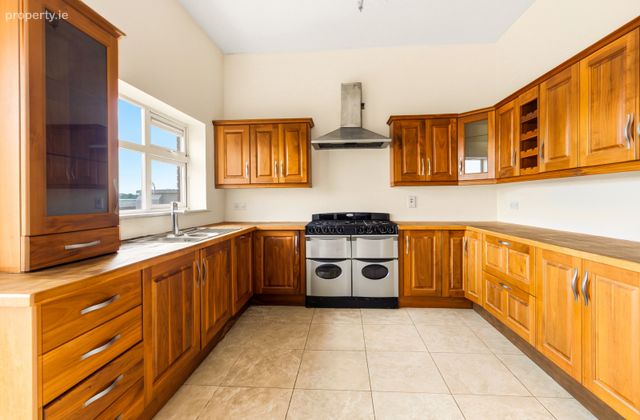 7 The Maples, Castlejane Woods, Riverstown, Co. Cork - Click to view photos