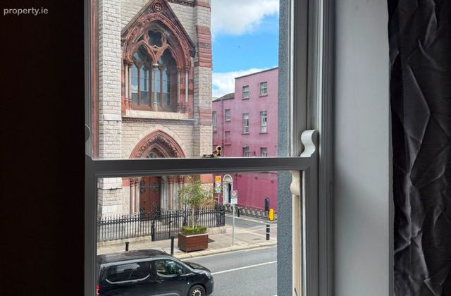 Apartment, The Courtyard, Thomas Street, Christchurch, Dublin 8, Christchurch, Dublin 8 - Click to view photos