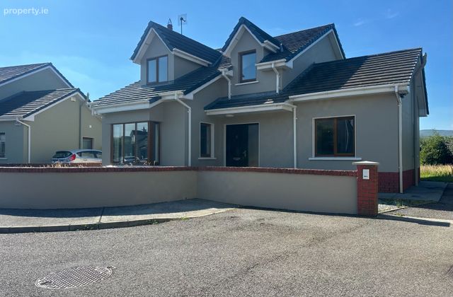8 Cois L&iacute;, Ballyvelly, Tralee, Co. Kerry - Click to view photos