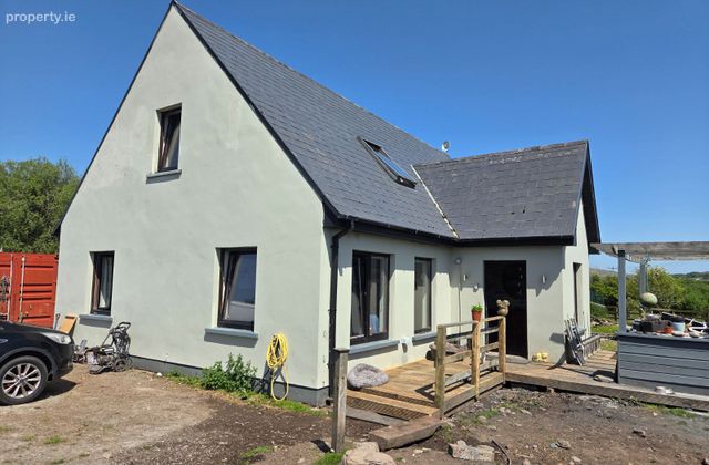 Drinishader, Trafrask West, Adrigole, Co. Cork - Click to view photos