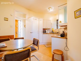 Apartment 10, Morehampton Mews, Donnybrook, Dublin 4 - Image 2