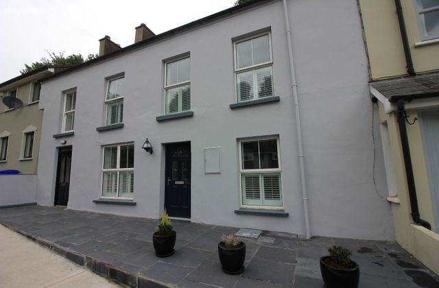 14c Glen Road, Monkstown, Monkstown, Co. Cork - Click to view photos