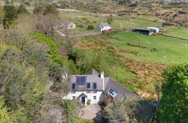 Derrynane Beg, Caherdaniel, Derrynane, Co. Kerry - Click to view photos