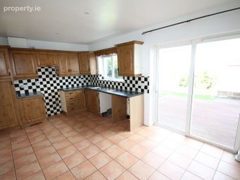 1 College Court, College Manor, Cobh, Co. Cork - Image 5