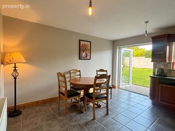 32 Dun Eoin Meadows, Carrigaline, Carrigaline, Co. Cork - Image 4