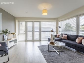 3 Bedroom Penthouse Apartment, Honeypark, Dun Laoghaire, Co. Dublin
