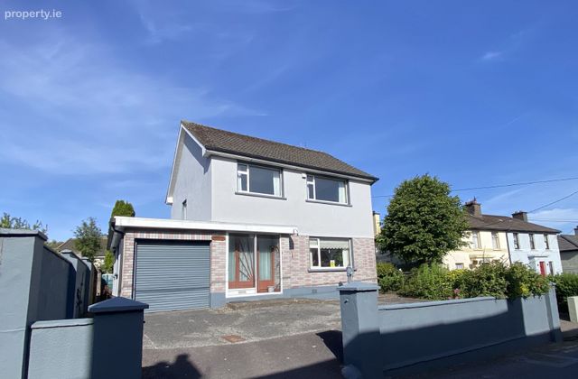 Hillcrest, Blind Gate, Kinsale, Co. Cork - Click to view photos