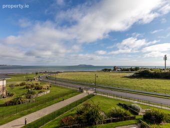 Penthouse No. 13 The Anchorage, Robswall, Malahide, Co. Dublin - Image 4