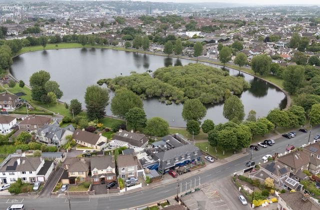 The Hawthorn Bar, Hartlands Avenue, Glasheen Road, The Lough, Co. Cork - Click to view photos