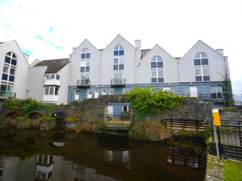 36 The Waterfront, Bridge Street, Galway City Centre, Co. Galway - Image 2