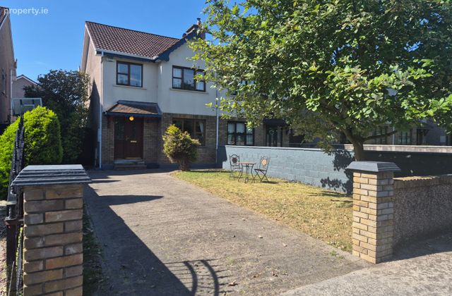 58 Castle Meadows, Skehard Road, Blackrock, Co. Cork - Click to view photos