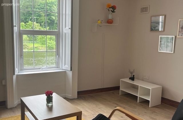Flat 1, 5 Wellington Quay, Drogheda, Co. Louth - Click to view photos
