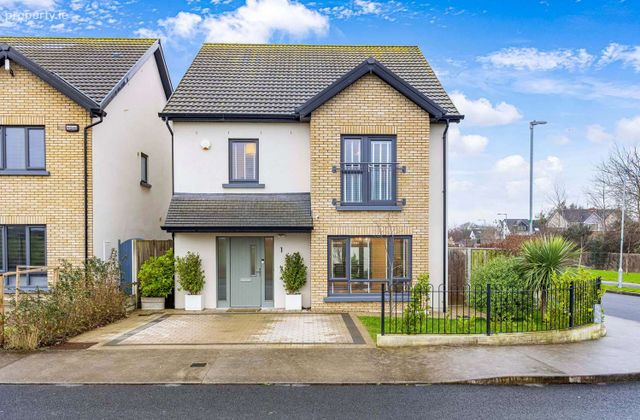 1 Seoid Na Tr&aacute;, Bettystown, Donacarney, Co. Meath - Click to view photos