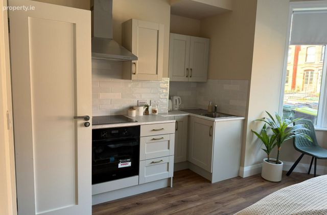 Botanic Road, Dublin 9, Drumcondra, Dublin 9 - Click to view photos