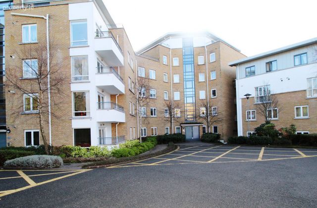 Malin Hall, Waterville Terrace, Blanchardstown, Dublin 15 - Click to view photos